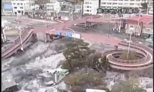 Rare footage of the Tsunami that hit Japan