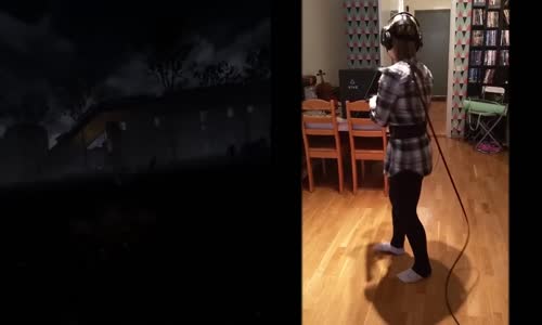 when a girl plays oculus zombie she Freaks Out like crazy LOL