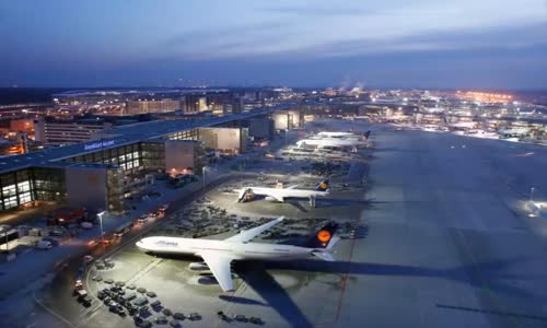 أفضل 10 مطارات في العالم