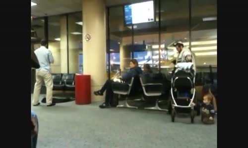 Muslim & Jew Pray at Airport Across From Each Other