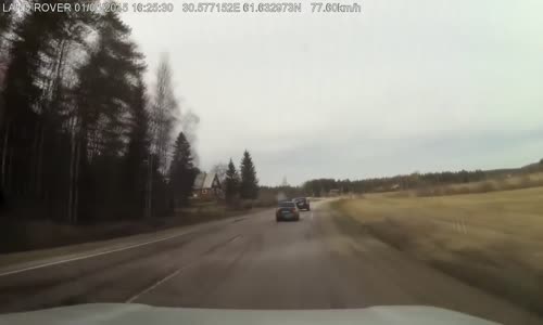 Driver in a hurry leaves other cars behind in a cloud of dust 