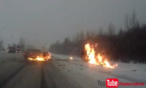 Car bursts into flames after terrible accident 