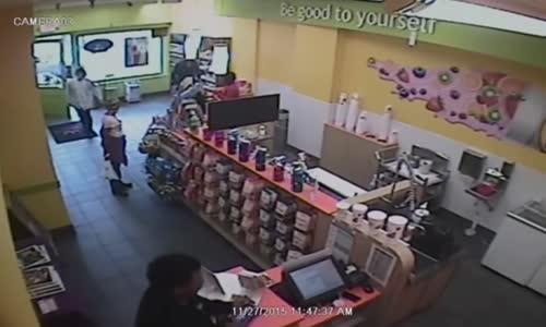 'Michael Jackson' robbing Smoothie King 