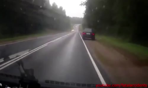 Idiot Causes Head-on Collision 