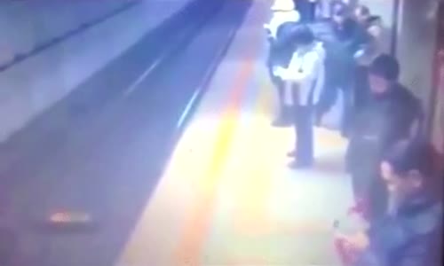 Man jumps onto subway tracks in a suicide 