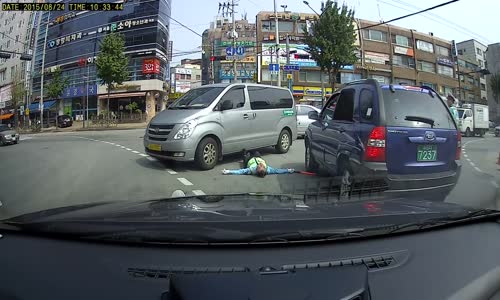 Traffic cop gets knocked over by van 