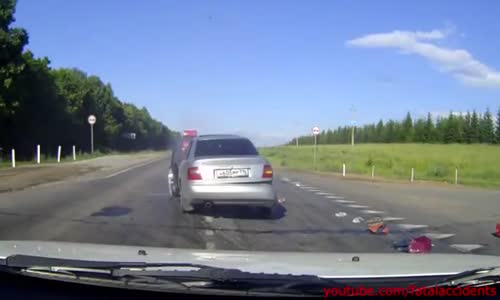 Moron Driver of The Day causing Big Accident 
