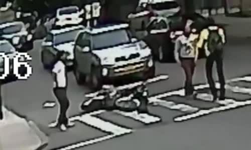 Two Thugs Viciously Attacked Biker In The Bronx 