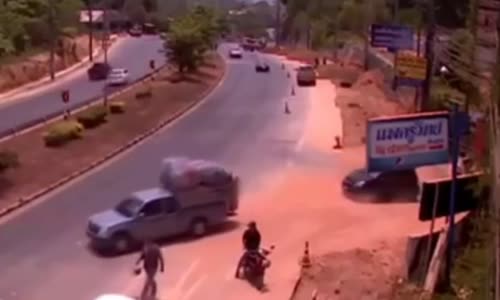 Road rager throws rock at car windshield 