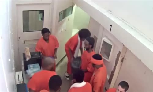 Jailed terrorist trying to convert inmate to Islam gets beat down 