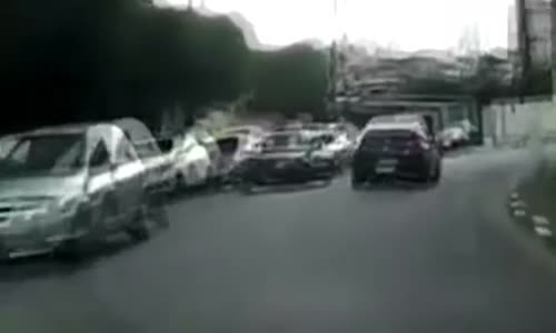 Brazil Wild Police Chase_Crash 