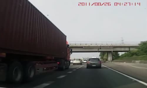 Semi crushed sedan in Taiwan with second dashcam 