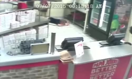 Tampa Papa Johns gets robbed by Ninjas 