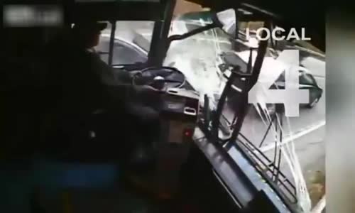 Bus driver falls asleep at wheel in Detroit 