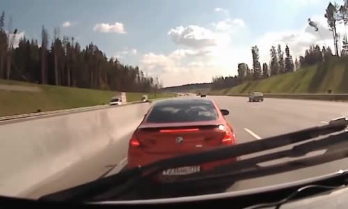 BMW M6 driver blocking an ambulance on highway 