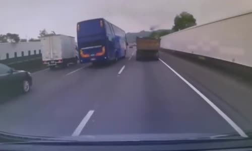 Bus driver hard crash after reckless overtaking 