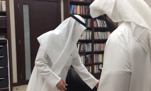 ‫جولة في مكتبة الدكتور محمد العوضي مع ‬‎ 