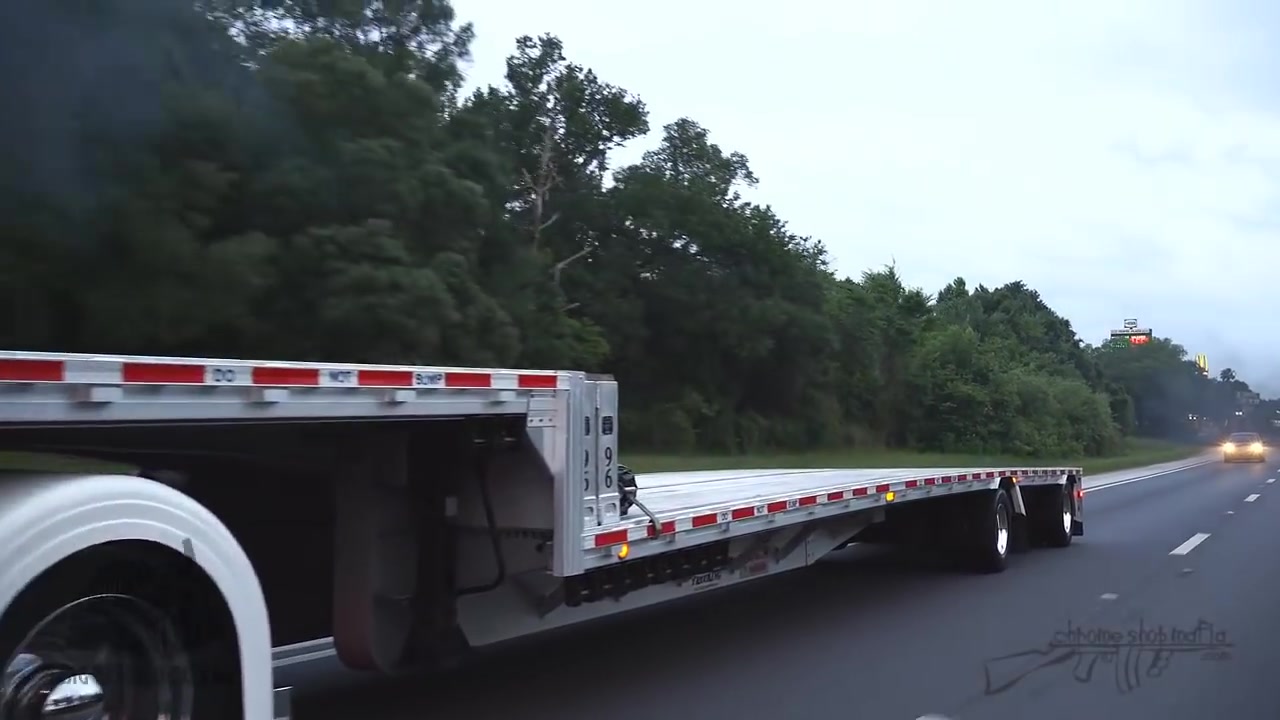 شاحنة عملاقة تصميم خاص طابقين Betland Trucking 