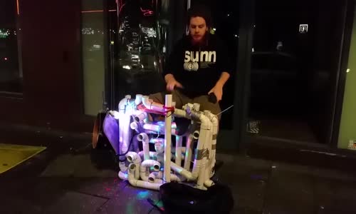 Pipe Guy - streetside rave party!