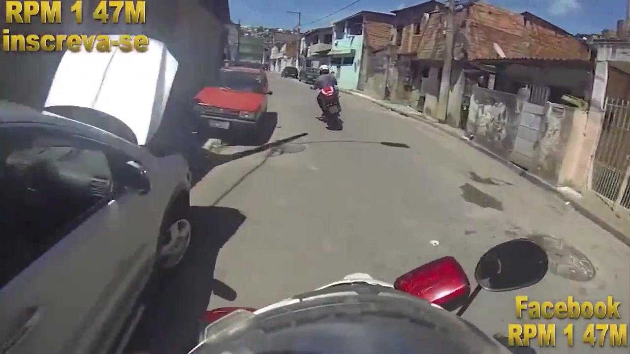 crazy police bike chasing road rash